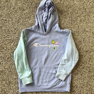 EUC Champion girls/youth size XL sweatshirt/hoodie.
